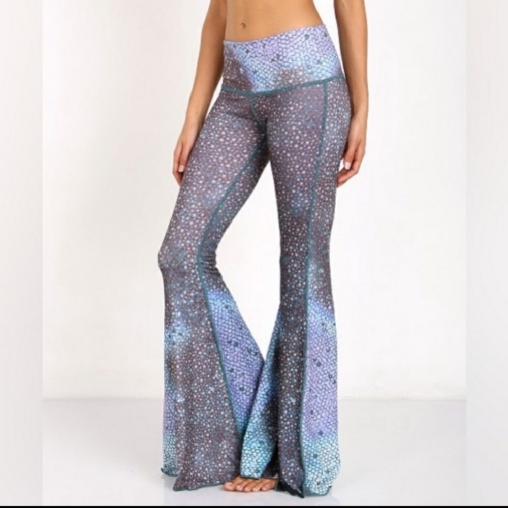 NWT Teeki Mermaid Fairy Queen Teal Crop Bell Bottom Flare Leggings